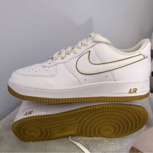 Nike Air Force 1 Low White/Gold Gum Sole – Men’s 10.5